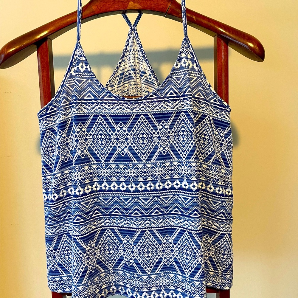 Lightweight racer-back tank top